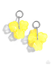 Load image into Gallery viewer, Glassy Garden - Yellow Earrings
