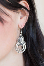 Load image into Gallery viewer, Real Queen - Silver Earrings
