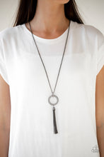Load image into Gallery viewer, Straight To The Top - Black Necklace
