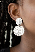 Load image into Gallery viewer, Relic Ripple - Silver Clip On Earrings
