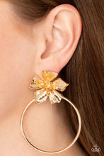 Load image into Gallery viewer, Buttercup Bliss - Gold Flower Earrings
