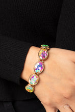 Load image into Gallery viewer, Diva In Disguise - Gold Bracelet
