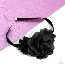 Load image into Gallery viewer, Very Viscountess - Black Choker Necklace
