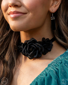 Very Viscountess - Black Choker Necklace